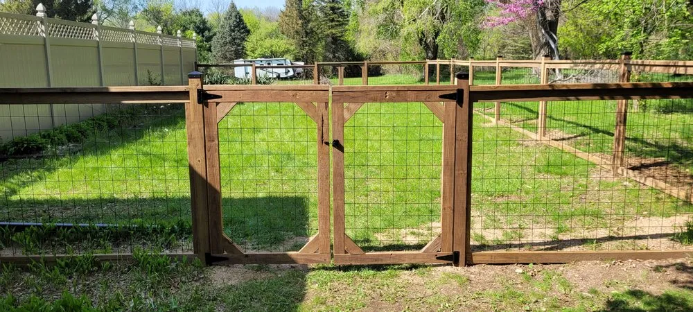 Local garden landscaping in Grand Ledge, MI by Looking Glass Home & Lawn