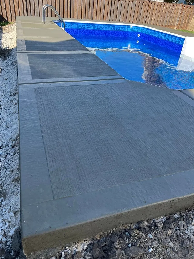 Reliable yard cleanup service near you across Aurora, IL - Looking Good Landscaping Inc