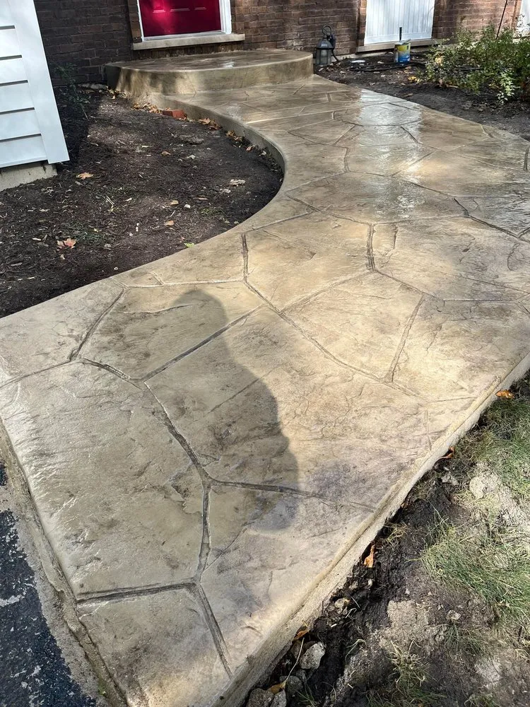 Custom garden landscaping in Aurora, IL - Looking Good Landscaping Inc