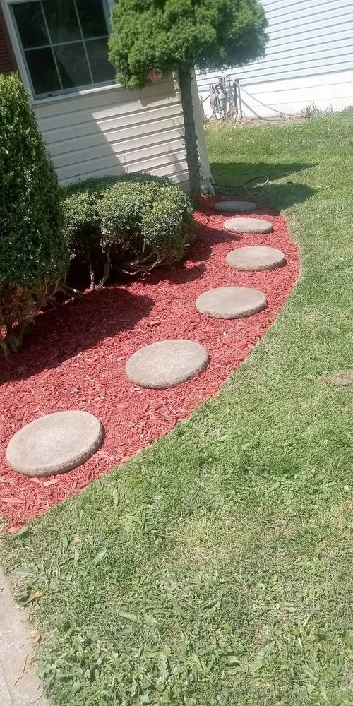 Custom outdoor landscaping in Akron, OH - Looking good lawn care