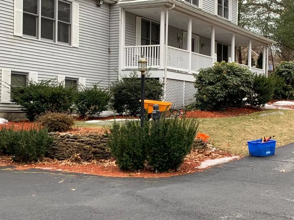 Top-rated lawn care service for residential properties in Haverhill, MA by Looks Good Landscaping