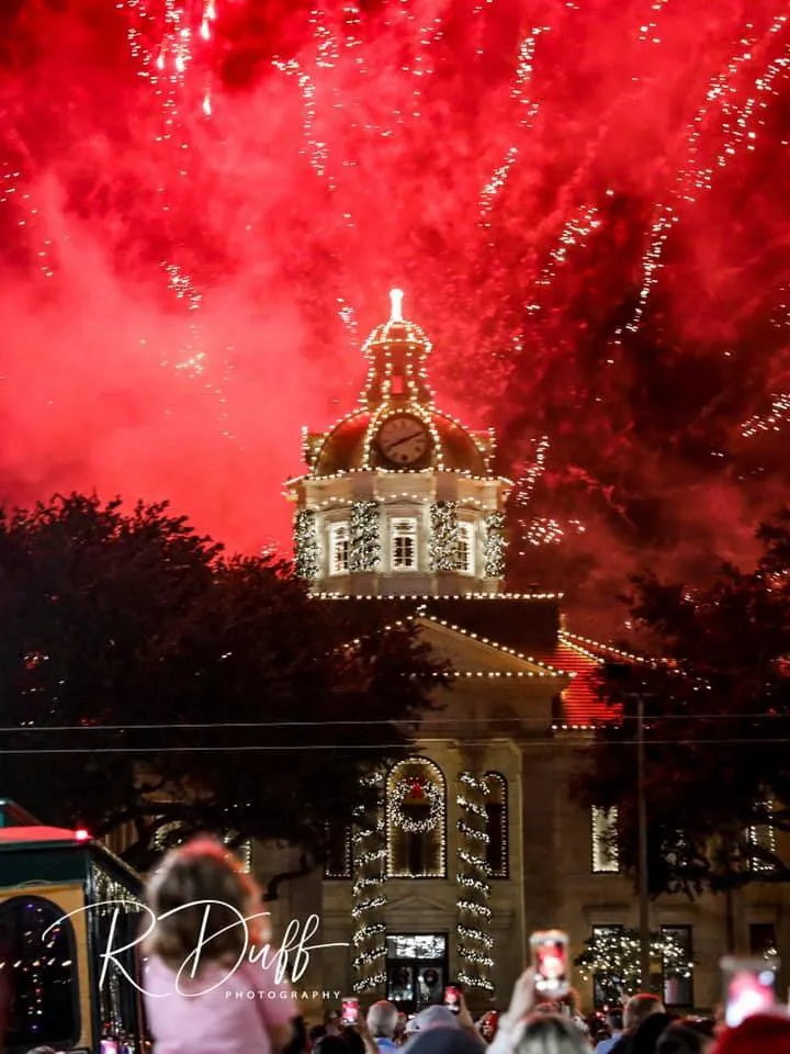 Top-rated lawn care service in Huntington, NY - Looks Great Services