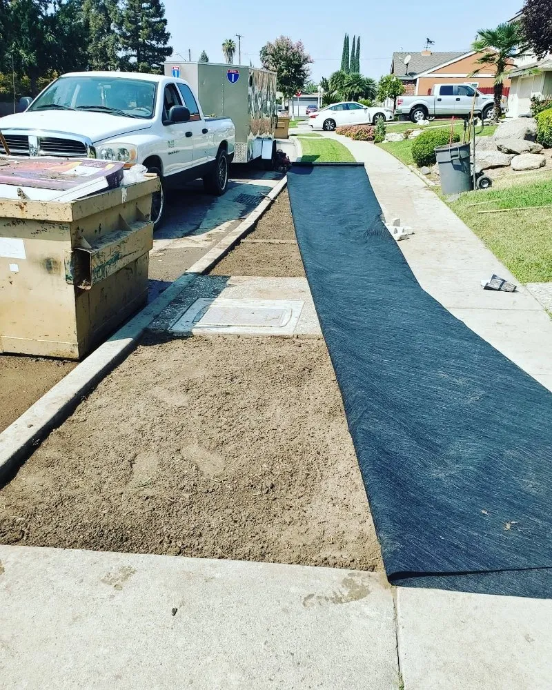 Custom yard cleanup service for beautiful yards across Visalia, CA - Loopzan's Gardening & Landscaping