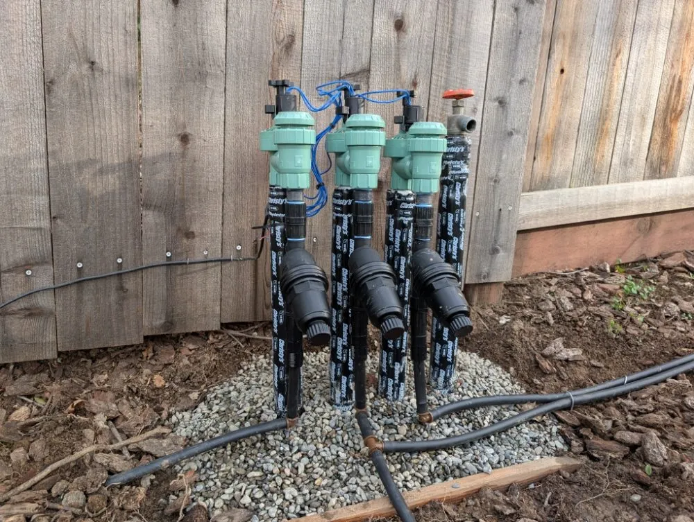 Custom yard cleanup service for outdoor upgrades in Folsom, CA by Loose Dirt