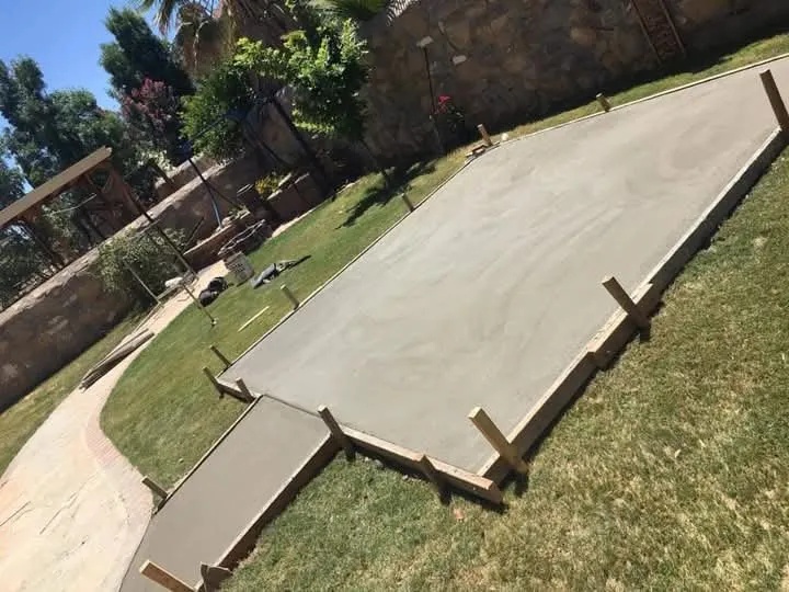 Affordable lawn mowing service in El Paso, TX by Lopez & Sons Contruction