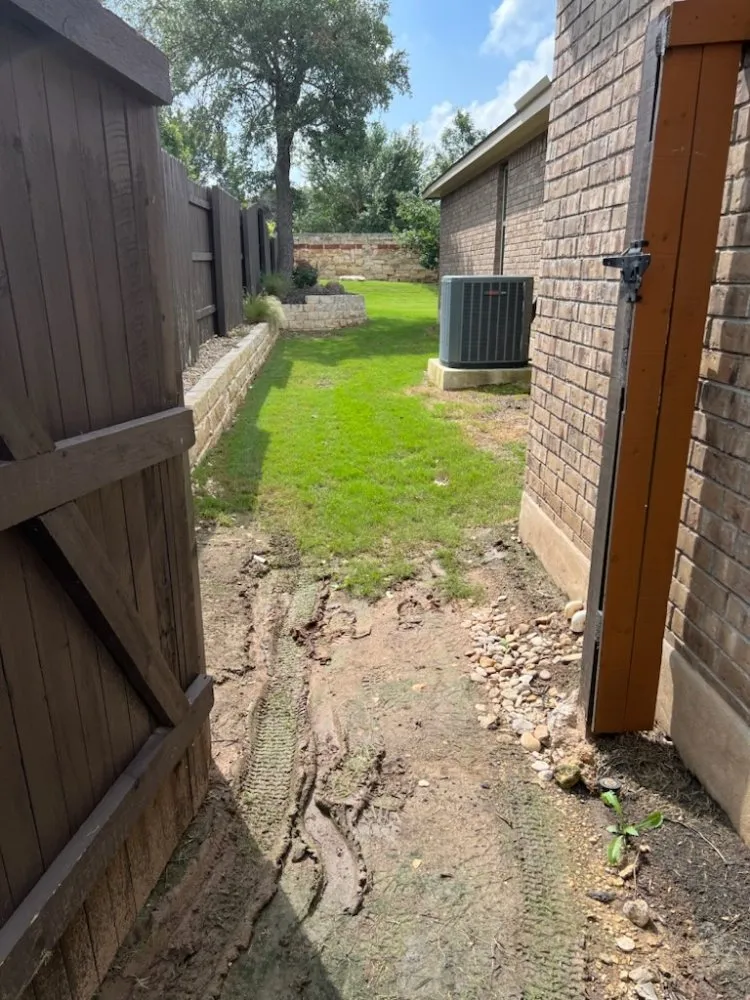 Top-rated residential landscaping in Del Valle, TX - Lopez & Son’s Landscaping Services