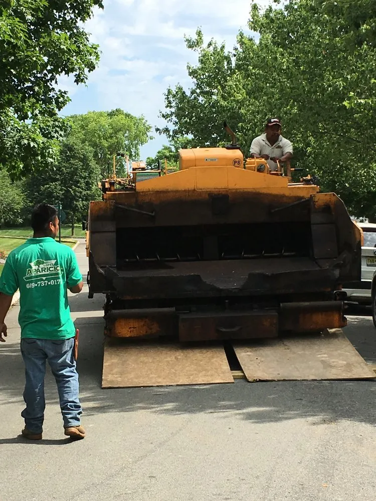 Trusted residential landscaping experts serving Pennington, NJ - Lopez Aparicio Landscaping