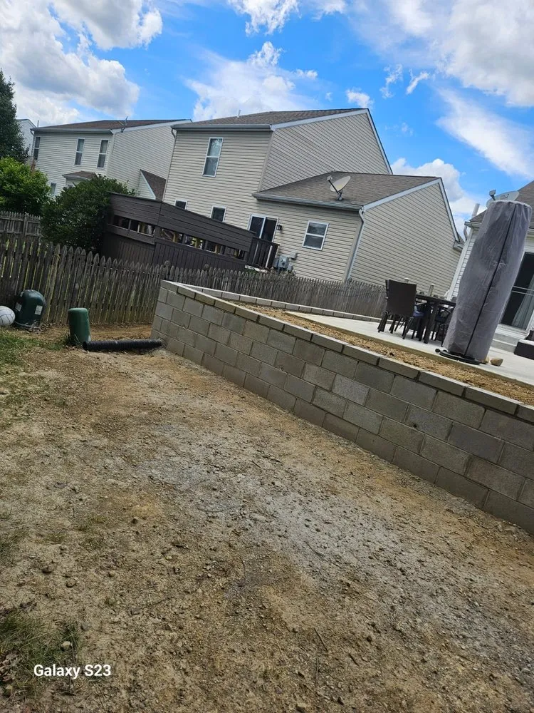 Professional lawn care service experts serving Columbus, OH - Lopez Brother's Landscaping