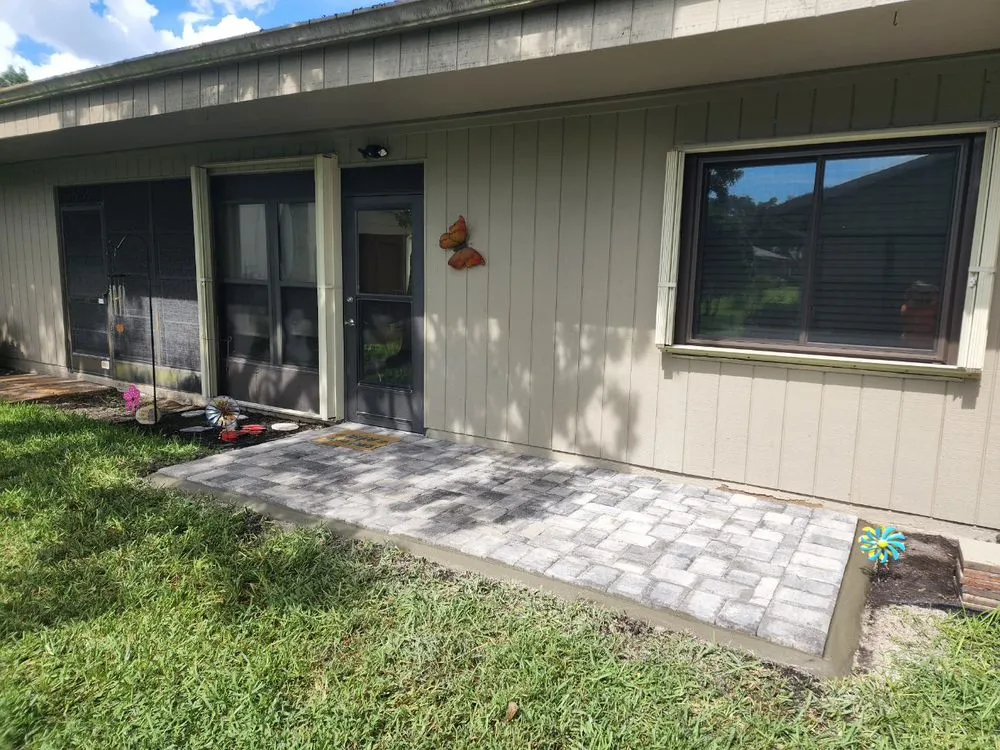 Top-rated residential landscaping experts serving Sarasota, FL - Lopez Brothers Lawn, Tree & Handymen Services