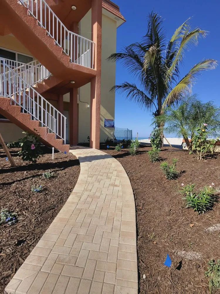 Top-rated lawn mowing service in Sarasota, FL - Lopez Brothers Lawn, Tree & Handymen Services