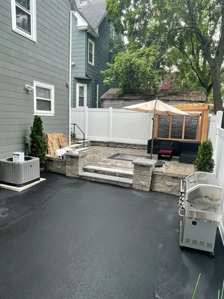 Reliable yard cleanup service in Lynn, MA - Lopez Brothers
