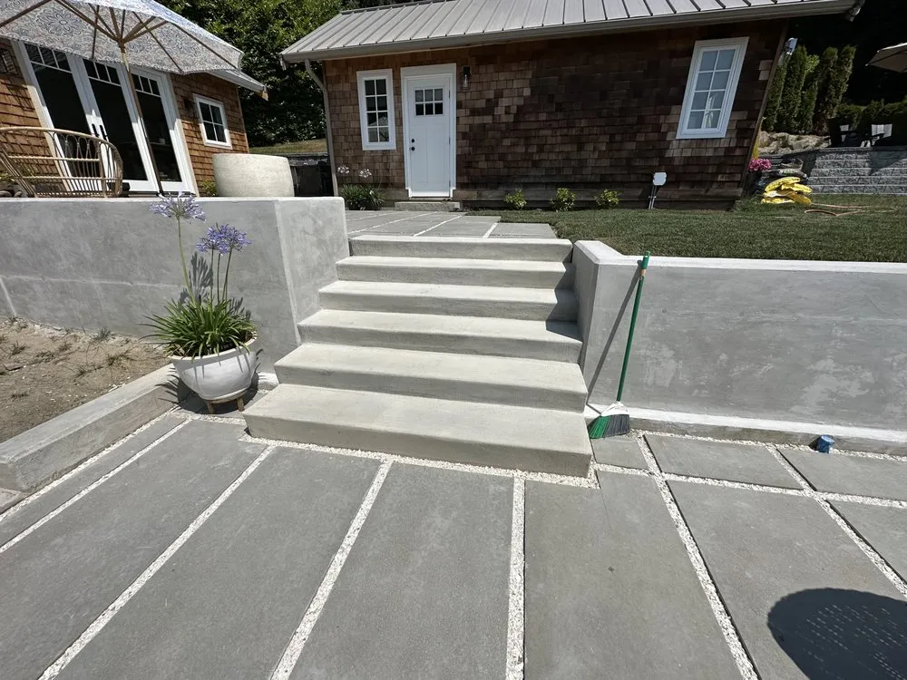 Affordable outdoor landscaping for residential properties in Lake Stevens, WA by Lopez Concrete