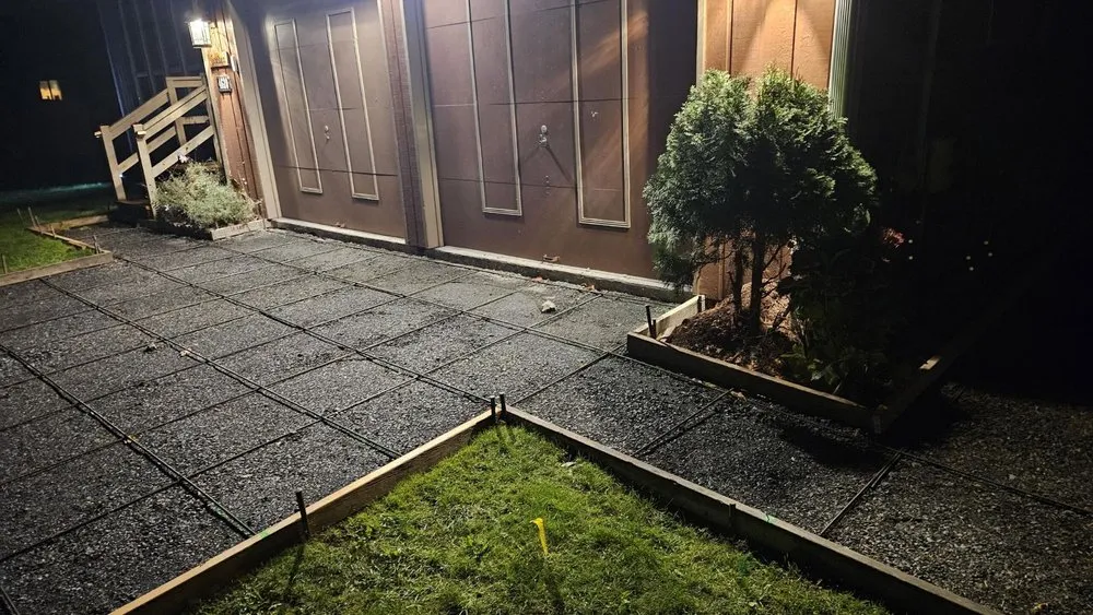 Custom lawn care service for beautiful yards across Lake Stevens, WA - Lopez Concrete