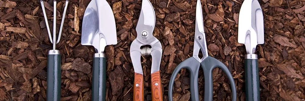 Local outdoor landscaping experts serving North Canton, OH - Lopez Enterprise