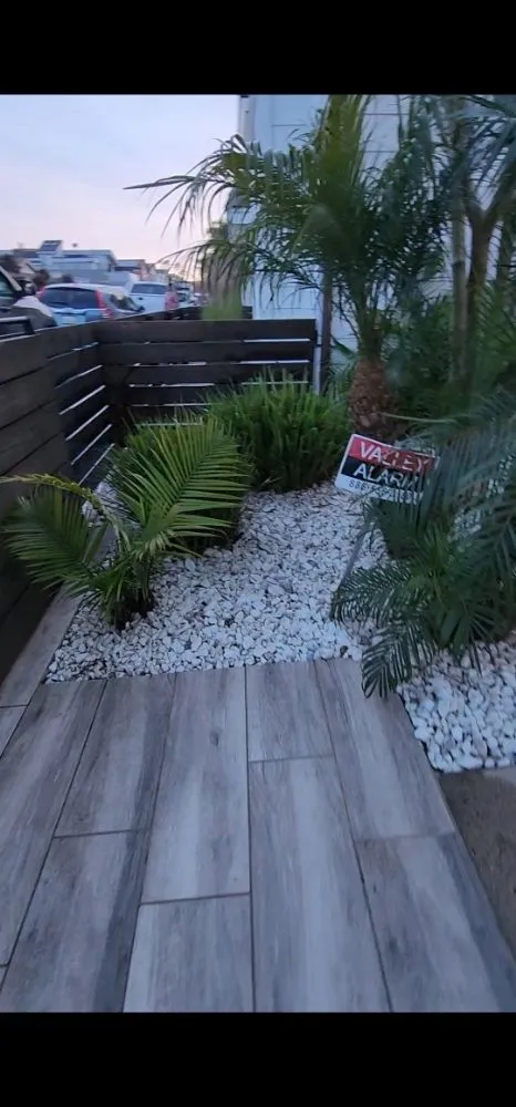 Affordable residential landscaping in Costa Mesa, CA - Lopez Garden Services
