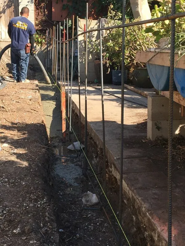 Custom yard maintenance in Garden Grove, CA - Lopez Landscape & Tree Care