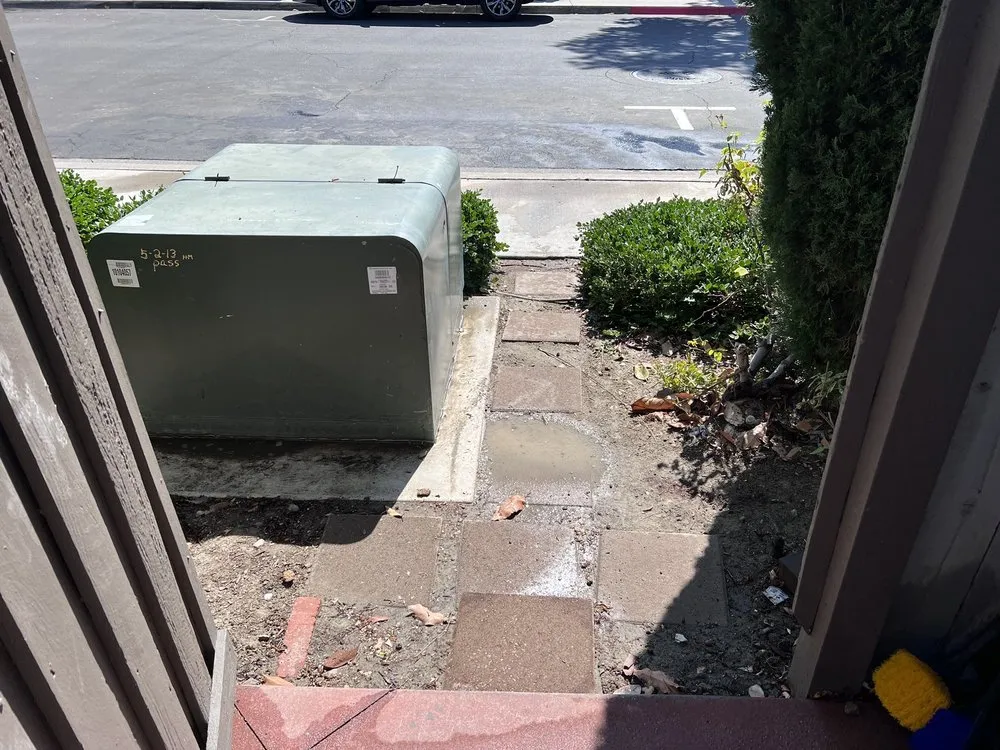 Affordable lawn care service experts serving Garden Grove, CA - Lopez Landscape & Tree Care