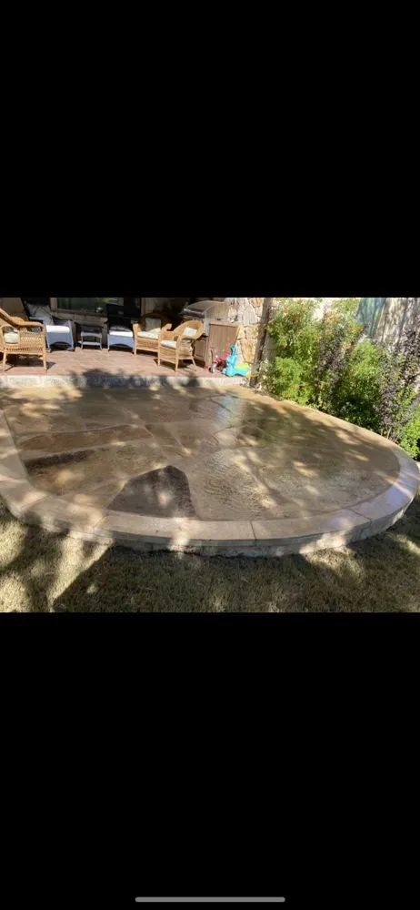 Top-rated lawn mowing service for beautiful yards in Kingsland, TX by Lopez Landscape & Tree Trimming