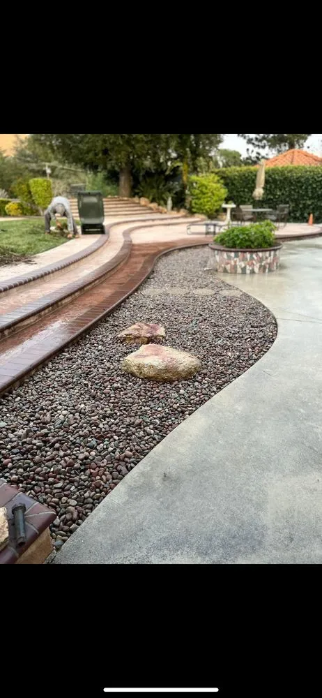 Affordable lawn care service in Glendale, CA by Lopez Landscape and Tree Service