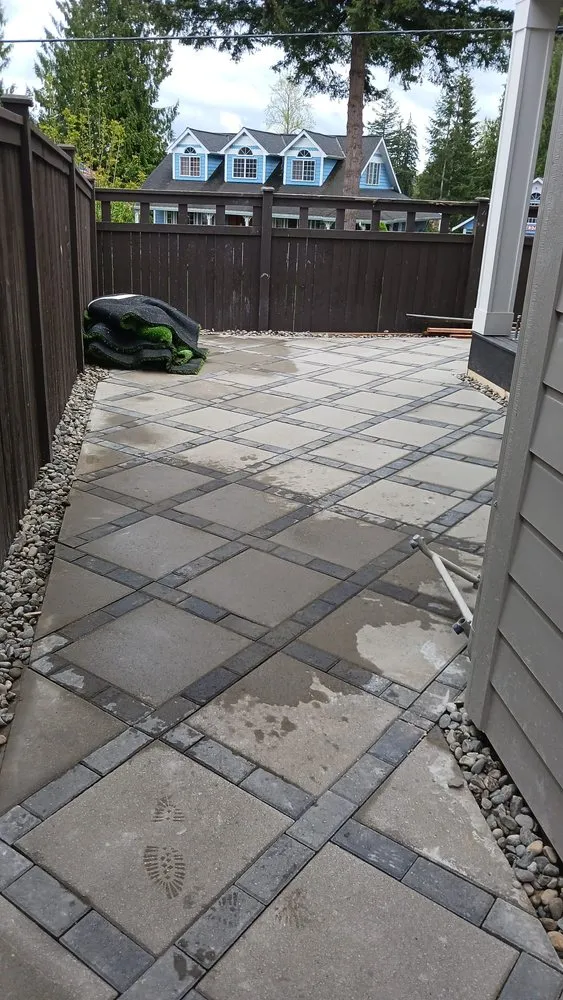 Local landscaping services for beautiful yards in Everett, WA by Lopez landscaping & Concrete