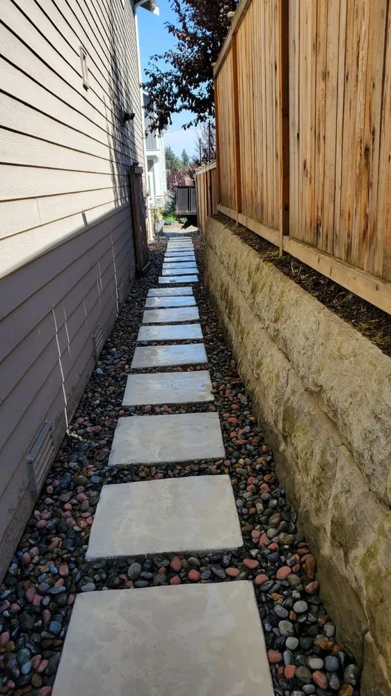 Expert landscaping services in Everett, WA by Lopez landscaping & Concrete