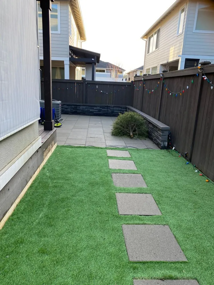 Affordable outdoor landscaping experts serving Everett, WA - Lopez landscaping & Concrete