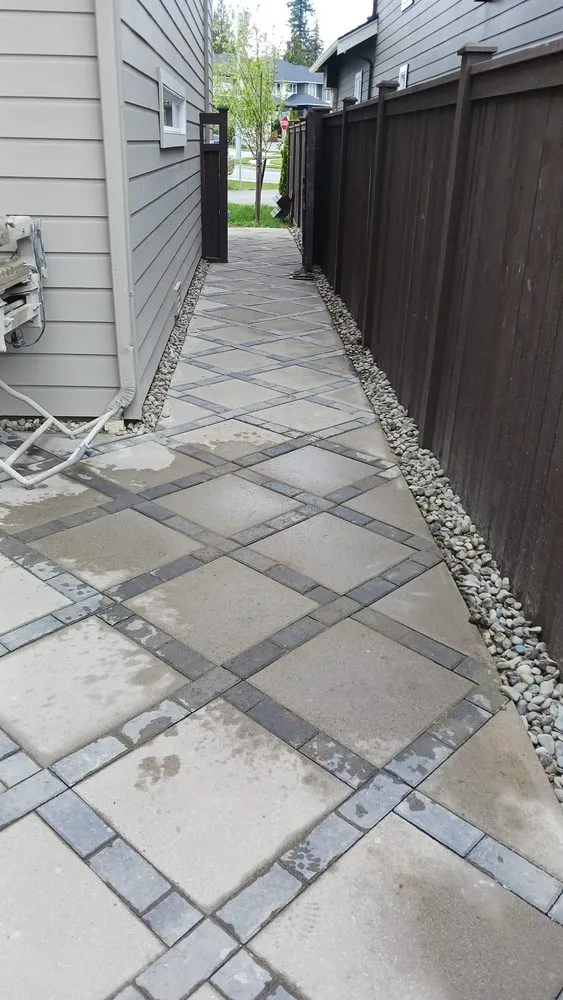Local yard maintenance in Everett, WA - Lopez landscaping & Concrete