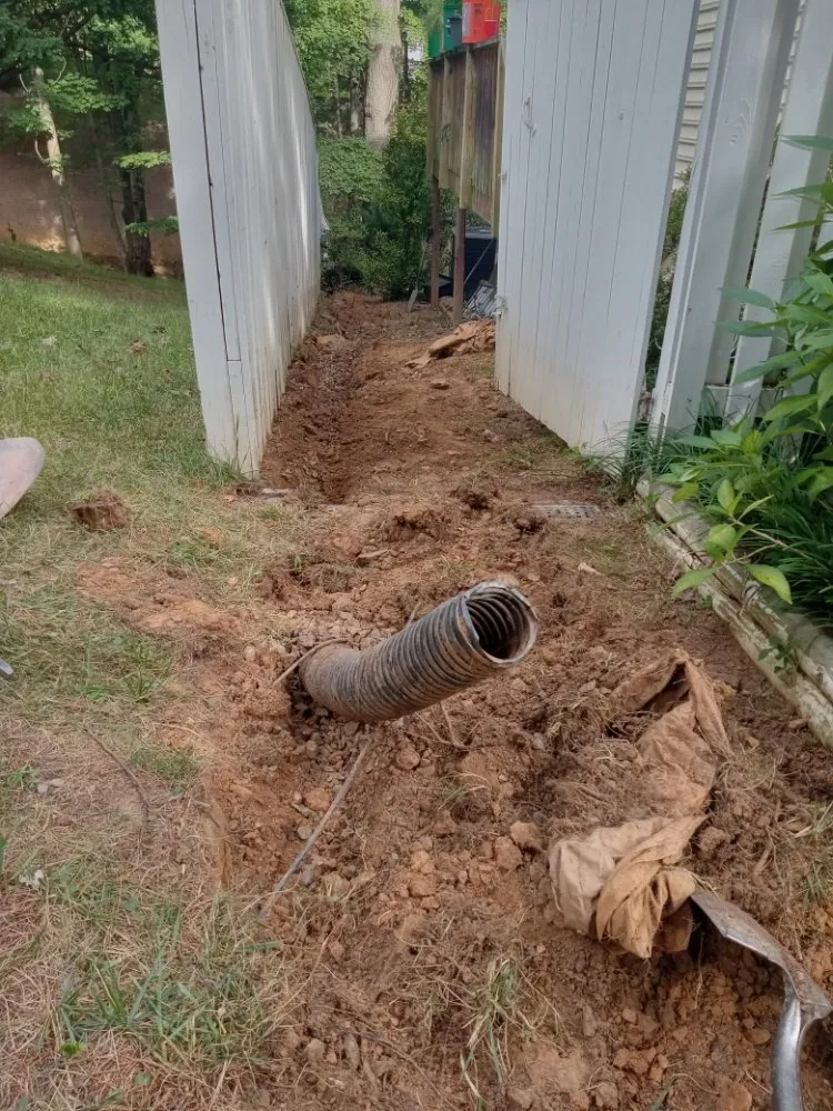 Top-rated lawn care service experts serving Gaithersburg, MD - Lopez Landscaping & Construction