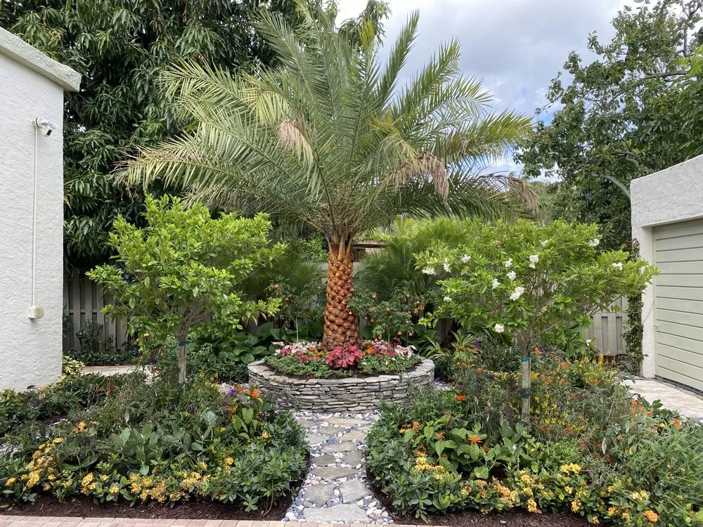 Top-rated yard cleanup service for homes in West Palm Beach, FL by Lopez Landscaping & Design