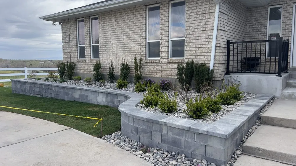 Expert residential landscaping experts serving Bluffdale, UT - Lopez Landscaping & Maintenance