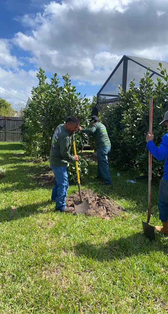 Professional garden landscaping for beautiful yards in Indiantown, FL by Lopez Landscaping & Maintenance
