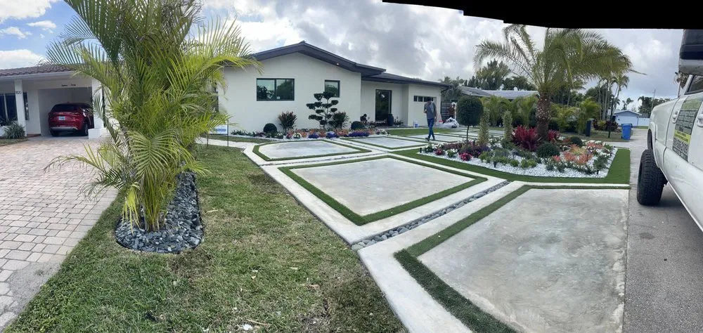 Custom outdoor landscaping with custom design in Hollywood, FL by Lopez Landscaping & Maintenance of Broward