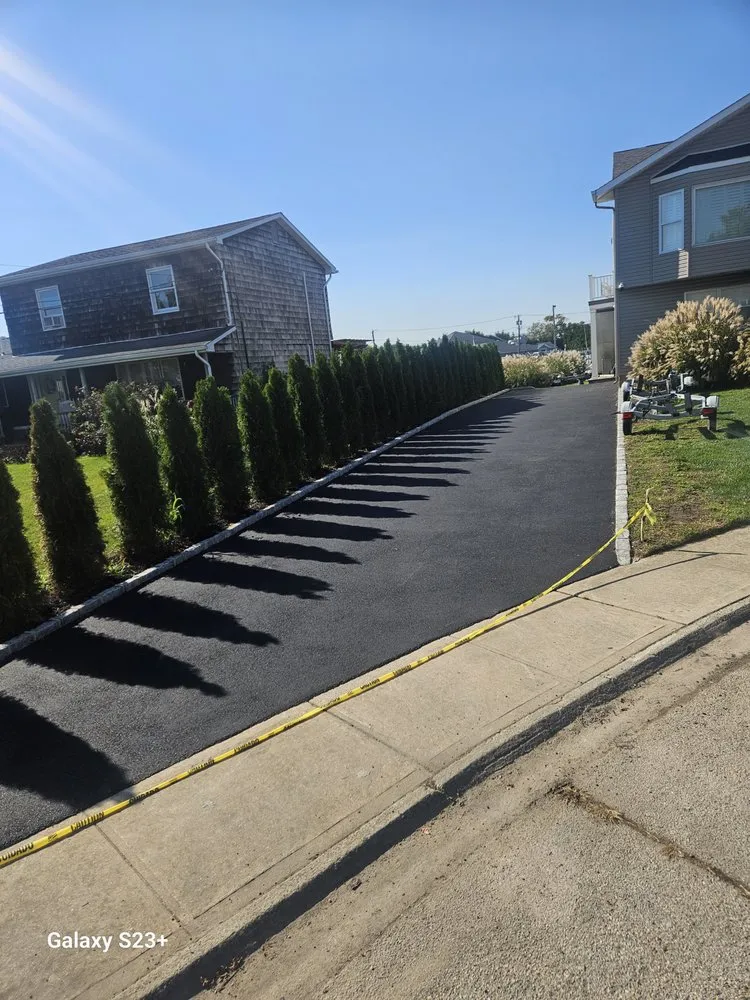 Affordable lawn mowing service experts serving Huntington Station, NY - Lopez Landscaping & Masonry