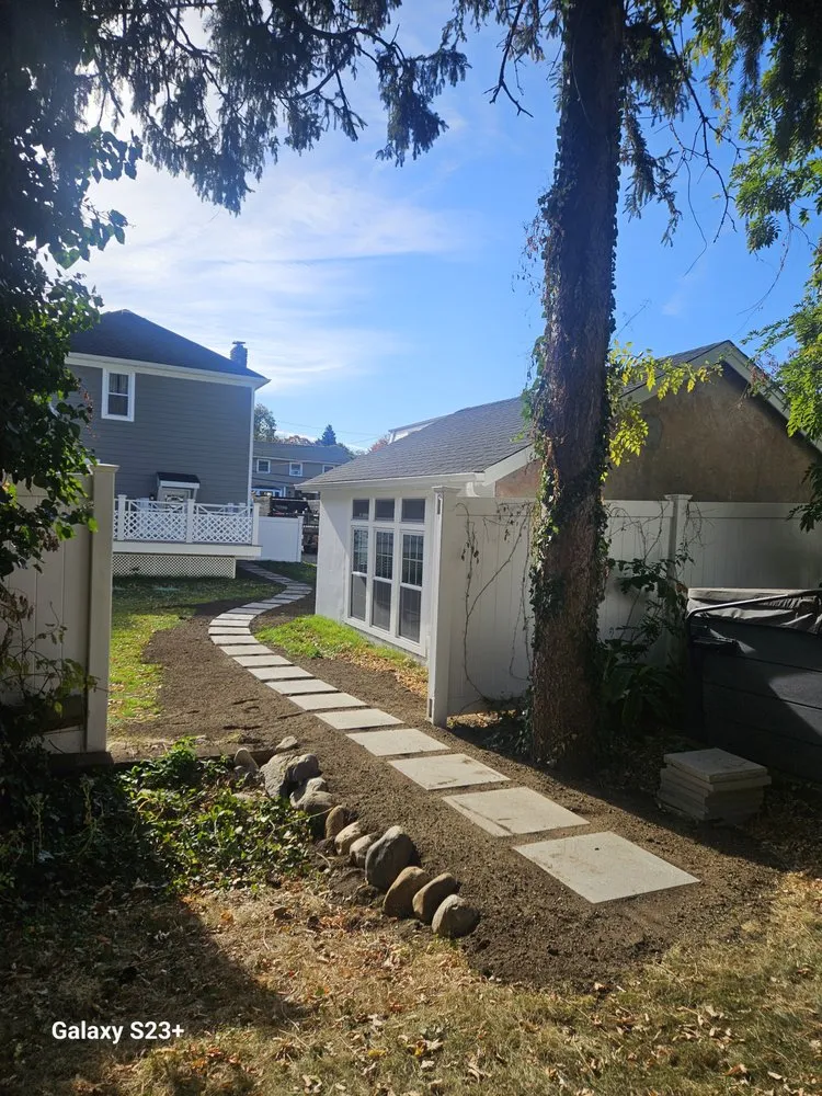 Local garden landscaping in Huntington Station, NY - Lopez Landscaping & Masonry