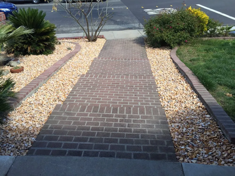 Affordable lawn mowing service for beautiful yards across Antioch, CA - Lopez Landscaping & Pool Services