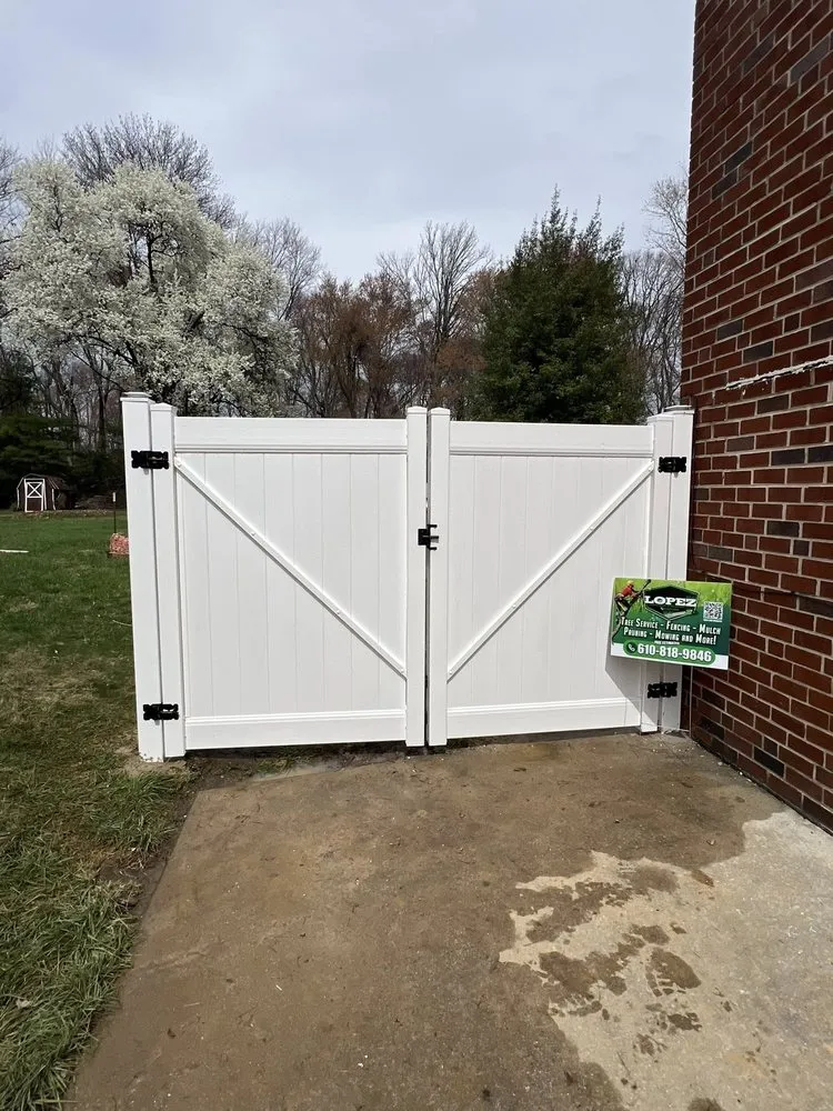 Top-rated lawn care service in Boothwyn, PA by Lopez Landscaping & Solution