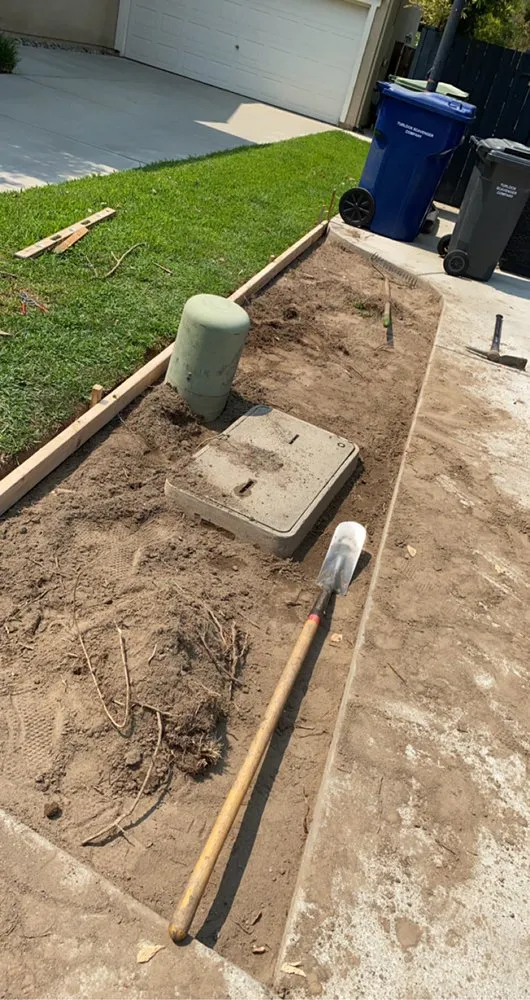 Top-rated yard cleanup service in Delhi, CA by Lopez Landscaping & Yard Maintenance