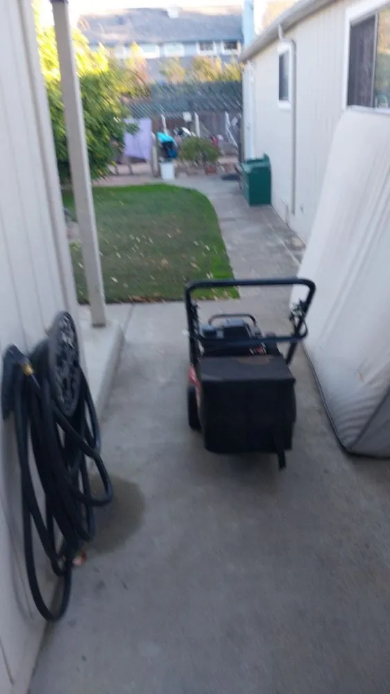 Custom yard cleanup service with custom design in Sacramento, CA by Lopez Landscaping and Lawn Care