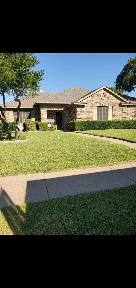 Custom residential landscaping experts serving Garland, TX - Lopez Landscaping and Tree service