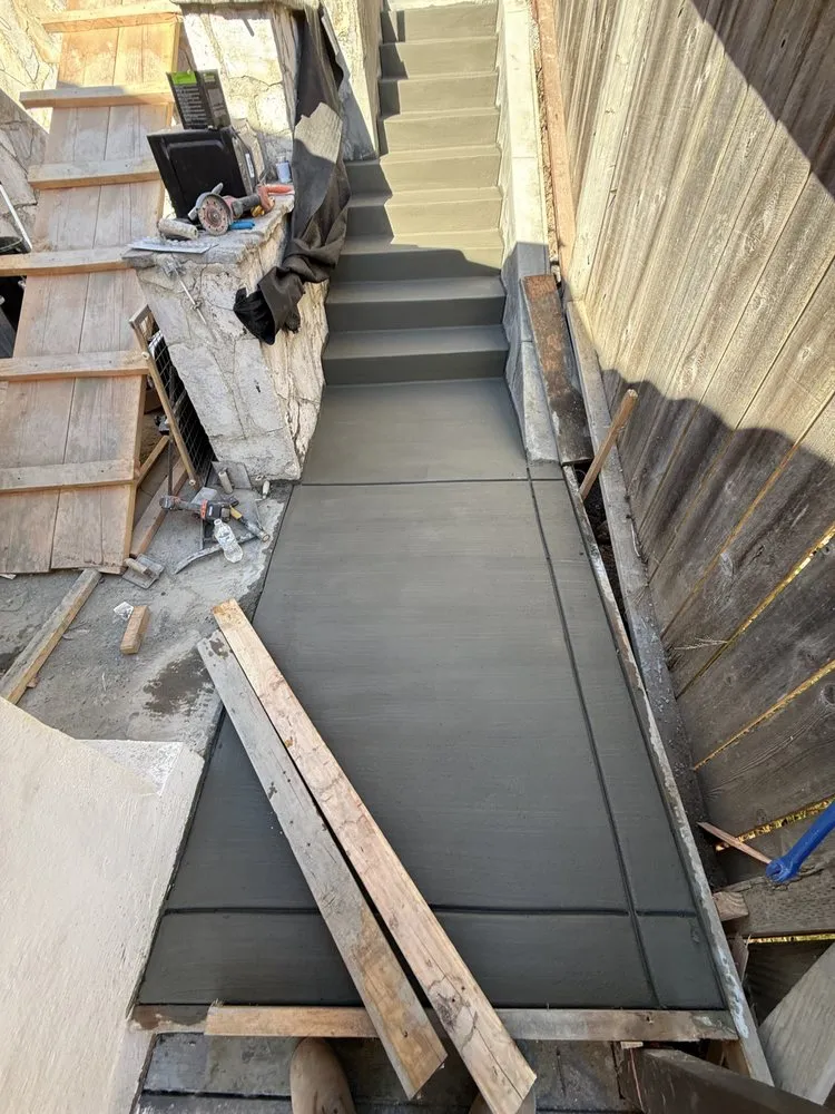 Expert lawn care service near you in Concord, CA by Lopez Landscaping