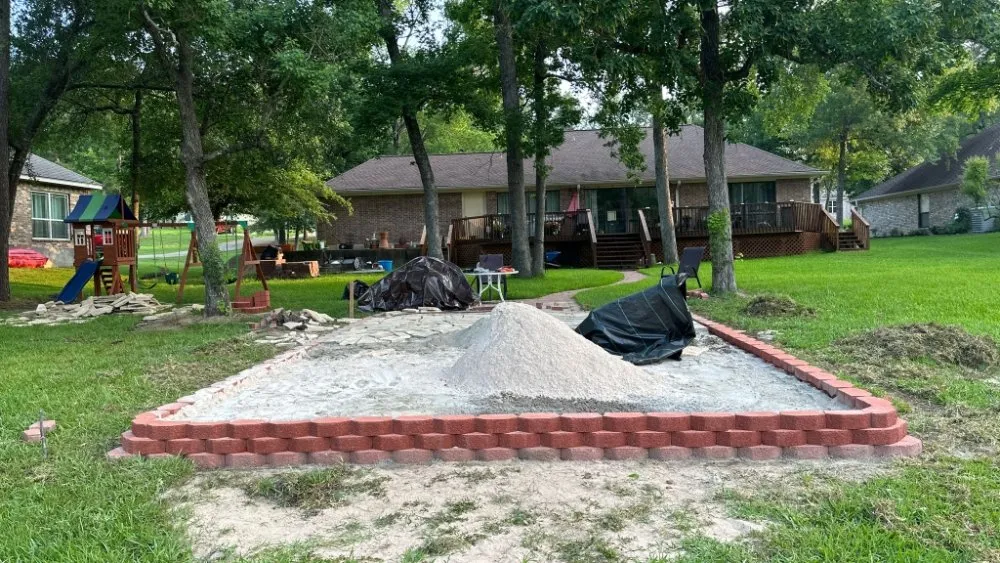 Professional lawn mowing service in Huntsville, TX - Lopez Landscaping