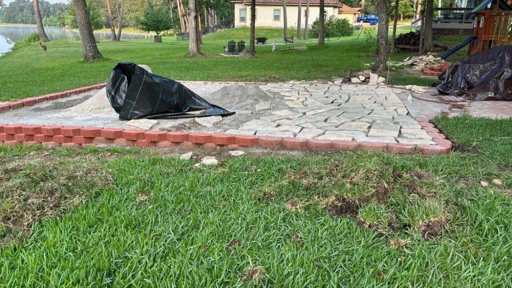 Local outdoor landscaping for homes in Huntsville, TX by Lopez Landscaping