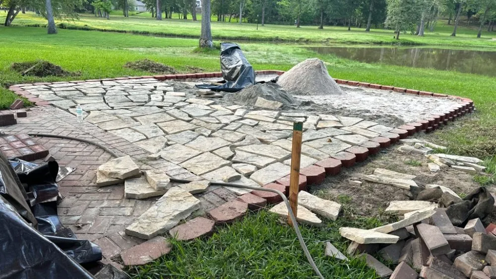 Reliable outdoor landscaping for homes across Huntsville, TX - Lopez Landscaping