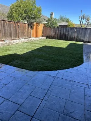 Lopez Landscaping Logo