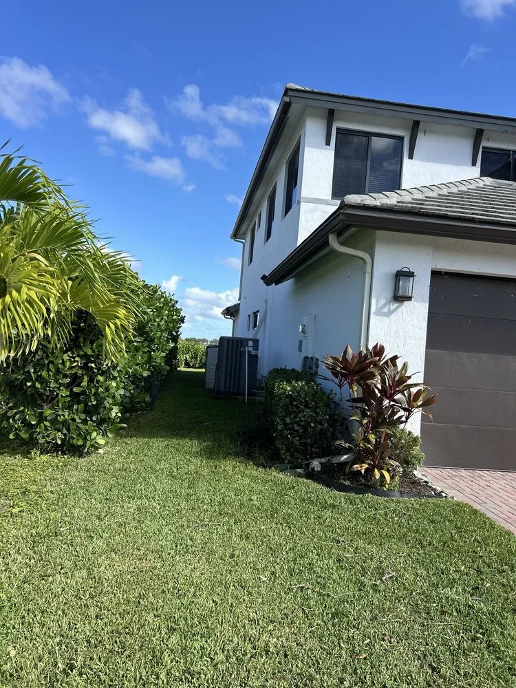 Trusted lawn care service experts serving Lehigh Acres, FL - Lopez Lawn Care