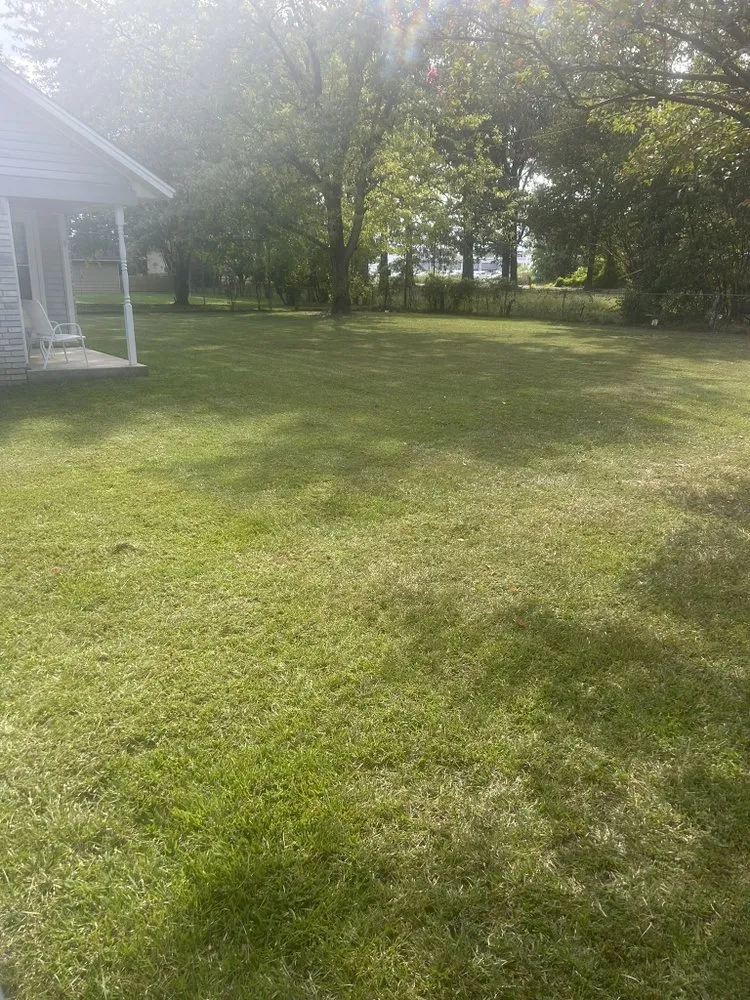 Custom lawn care service for residential properties across Little Rock, AR - Lopez lawn Care