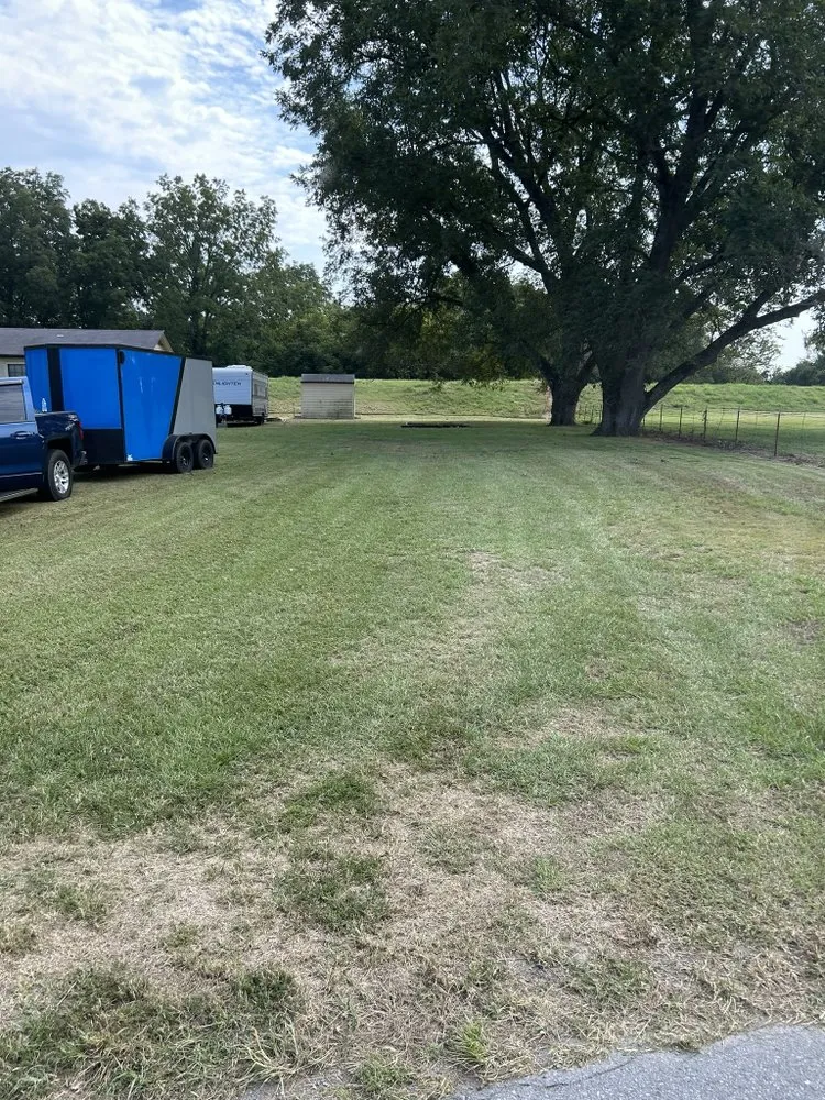 Custom garden landscaping for homes in Little Rock, AR by Lopez lawn Care