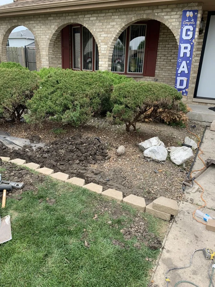 Expert residential landscaping with custom design in Chicago, IL by Lopez lawn service