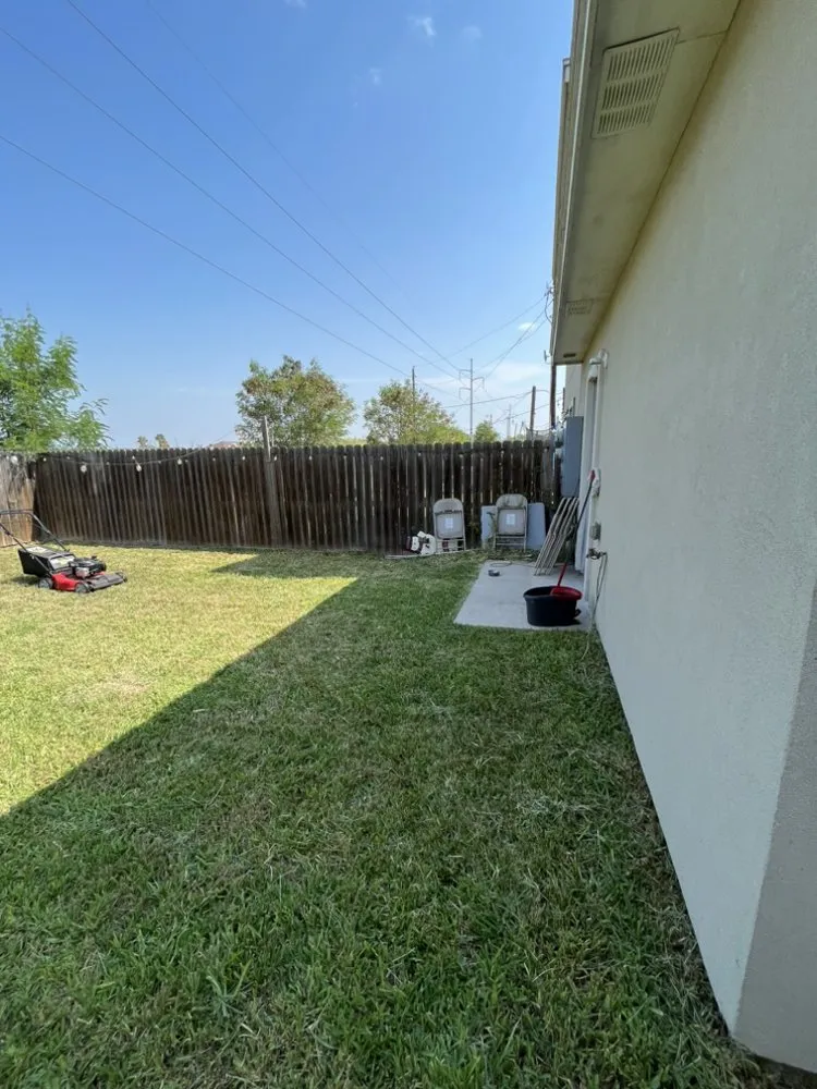 Reliable lawn care service in San Juan, TX by Lopez Lawn Service