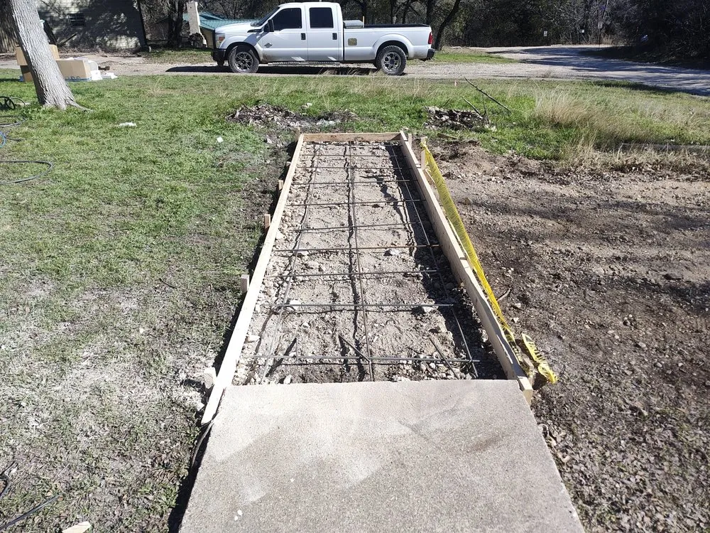 Expert yard cleanup service experts serving Nolanville, TX - Lopez Lawn&Landcare